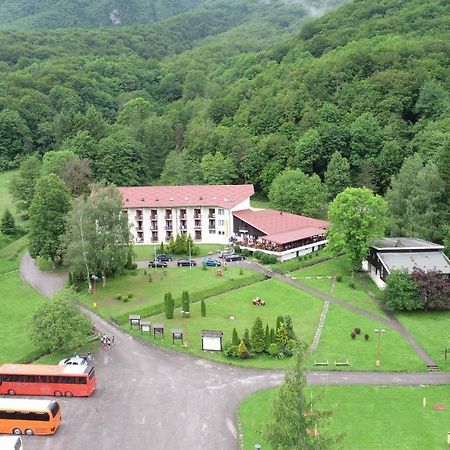 Hotel Mladost Tjentiste Exterior foto