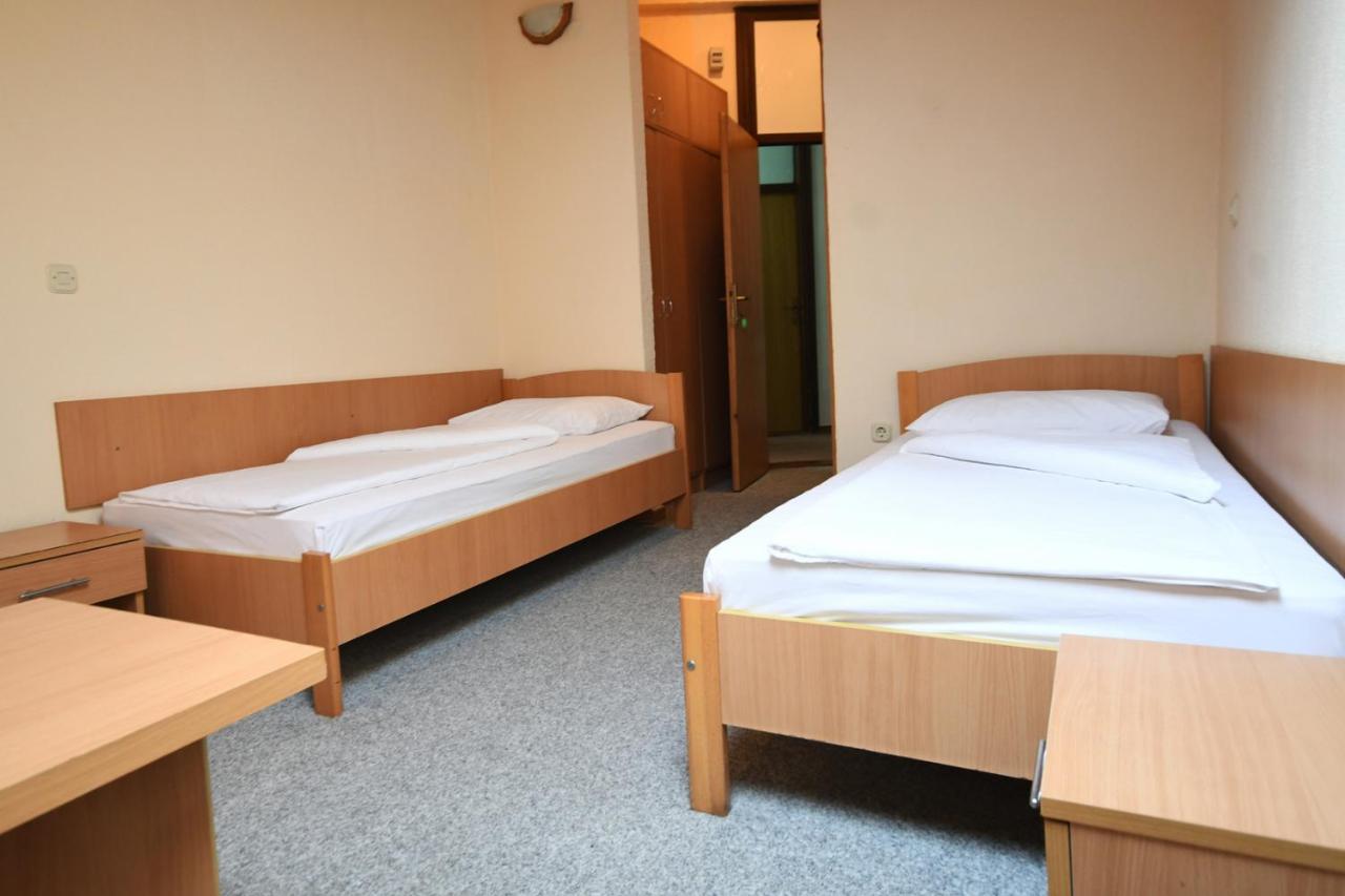 Hotel Mladost Tjentiste Exterior foto