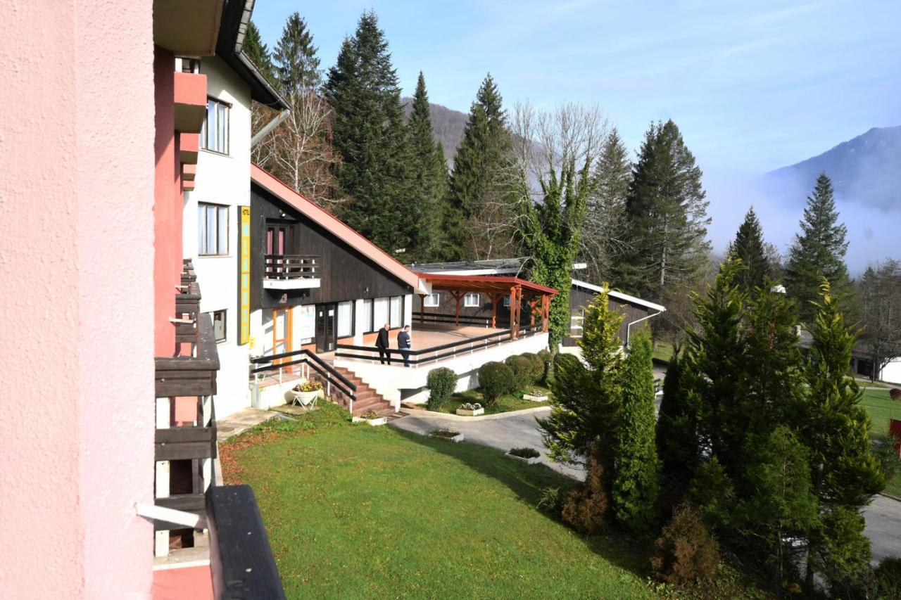Hotel Mladost Tjentiste Exterior foto